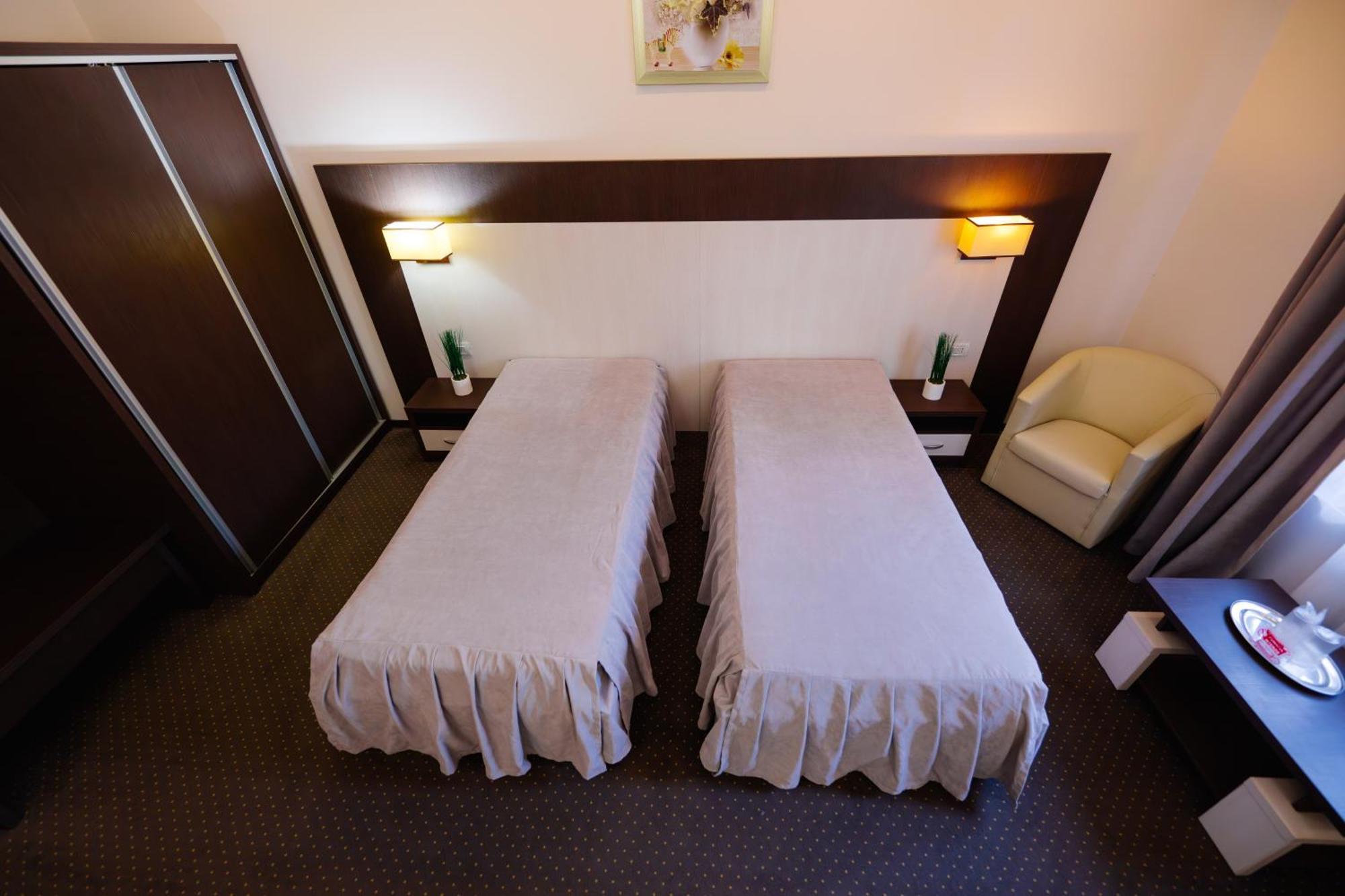 Hotel Evergreen Amara Extérieur photo