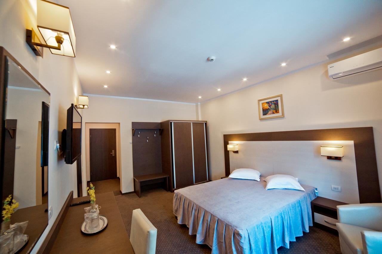Hotel Evergreen Amara Extérieur photo