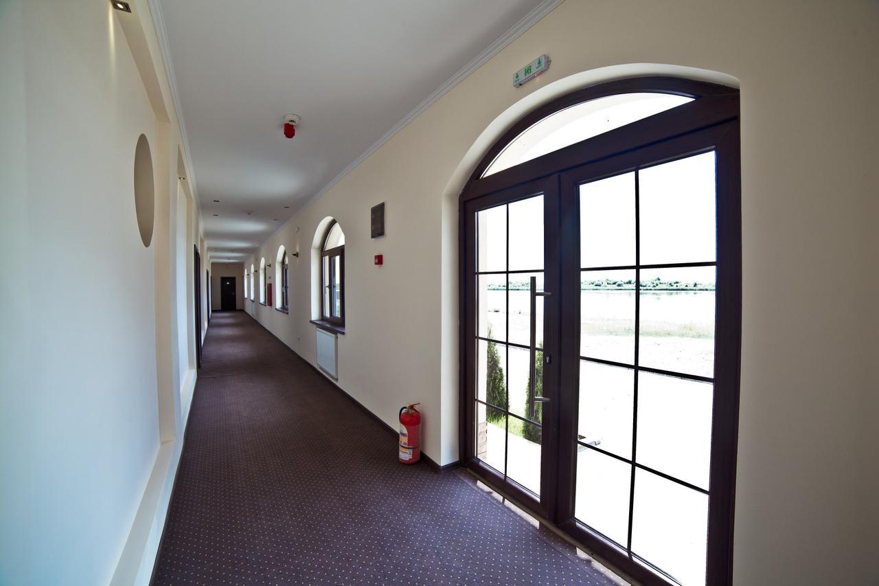 Hotel Evergreen Amara Extérieur photo